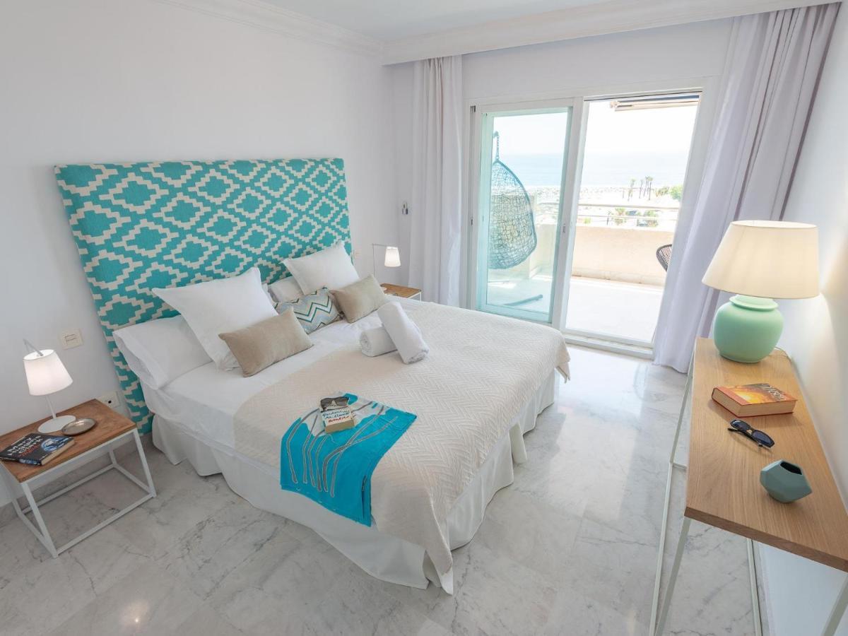 Apartment Vacation I Puerto Banus Sea Front, View, 24-7 Security, Pool *