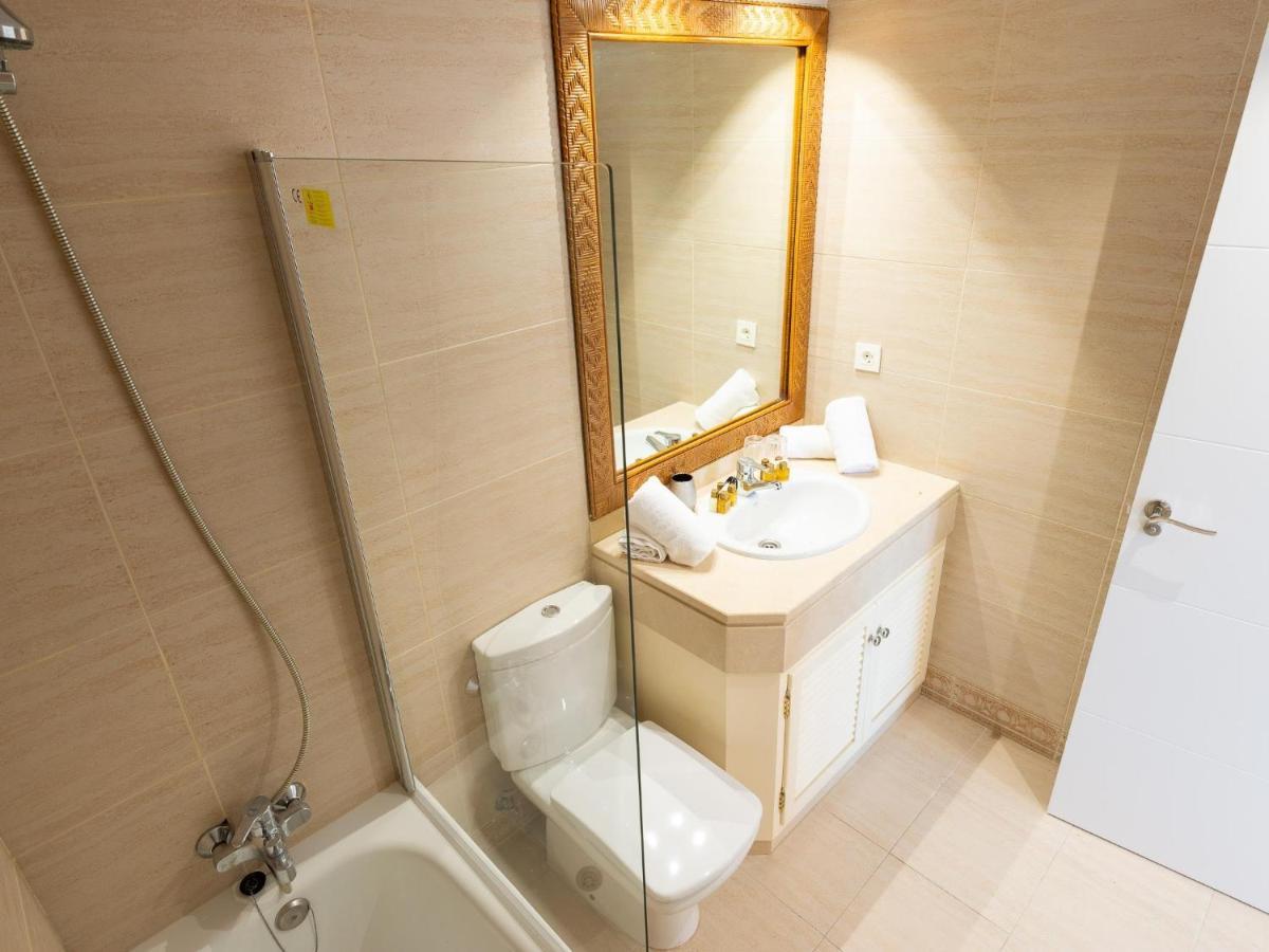 Vacation I Puerto Banus Sea Front, View, 24-7 Security, Pool Marbella