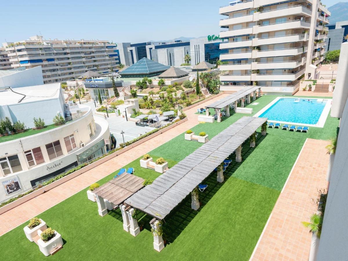 Apartment Vacation I Puerto Banus Sea Front, View, 24-7 Security, Pool